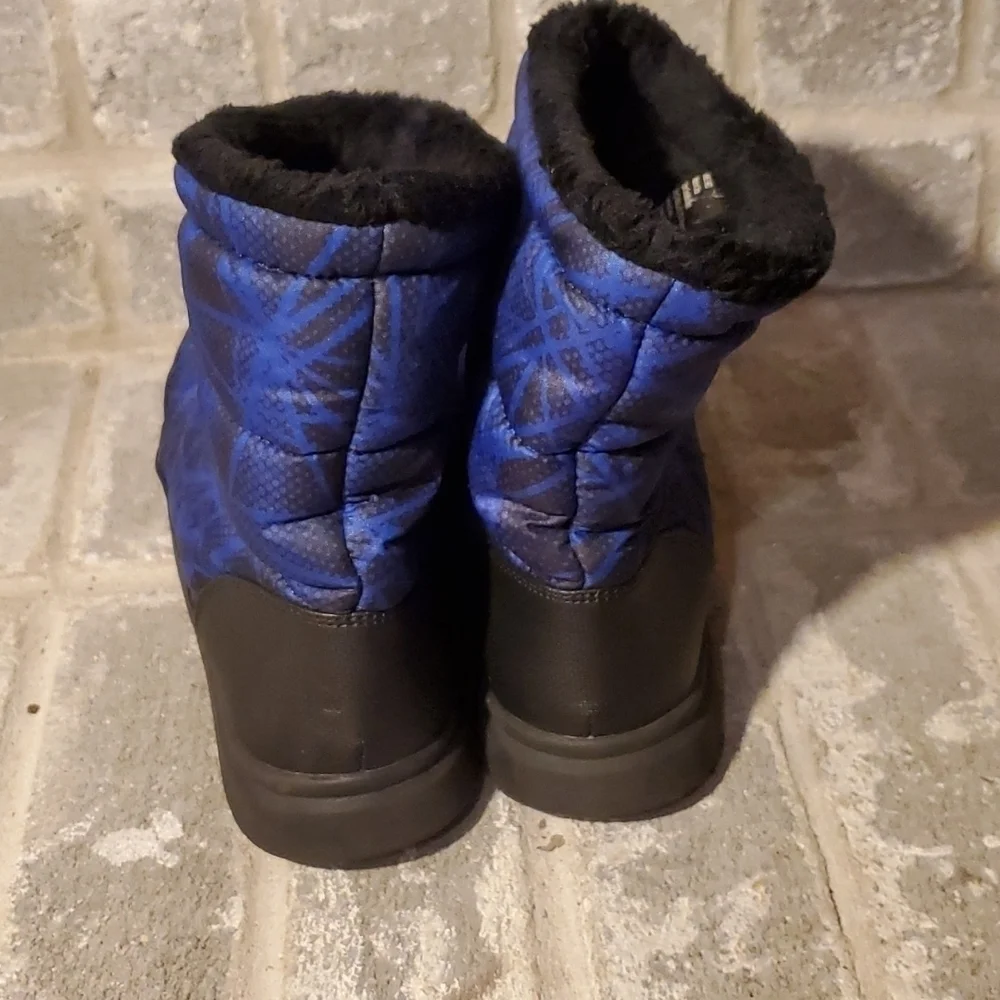 Tek Gear boots Ski Boots Size 5 M Blue Black